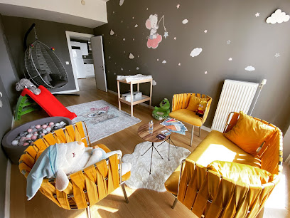 Funny Bubbles Baby Spa & Massage Center