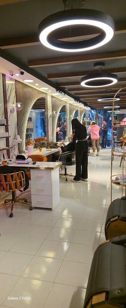 Jolijen Masaj & Kuaför Güzellik Merkezi - Antalya Kuaför Konyaaltı, Antalya Masaj Salonu