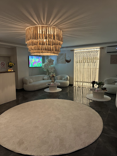 Manoliss Spa Merkezi